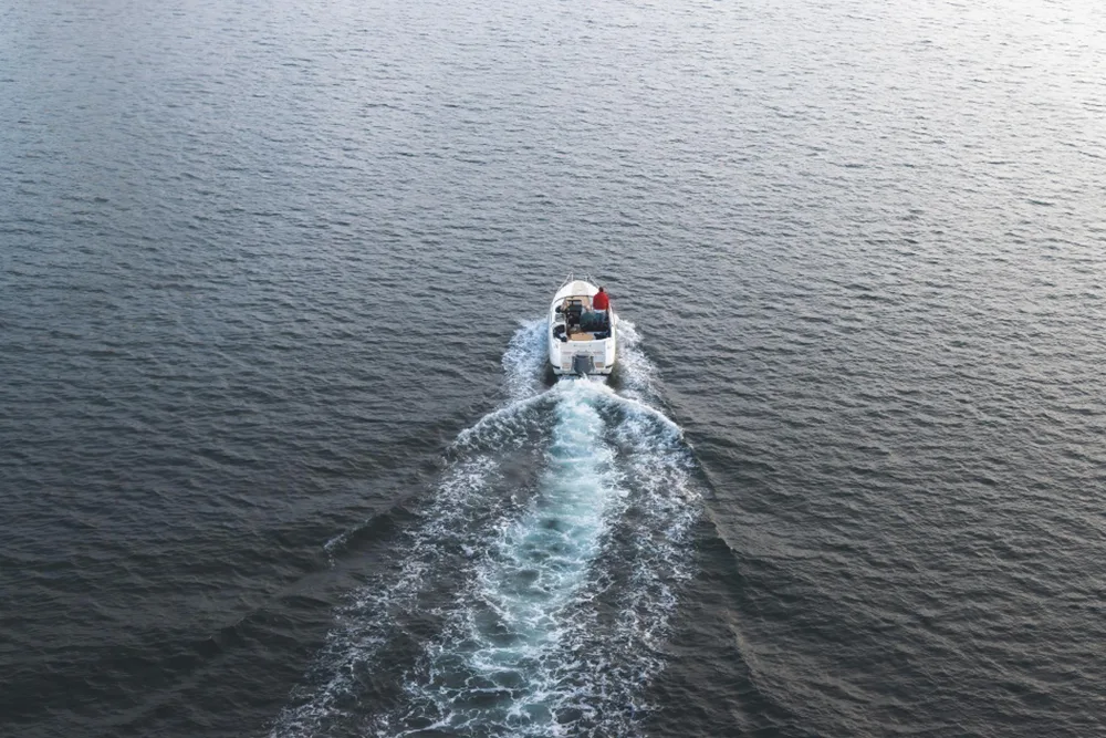 Why Your Next Boat Should Be a Powerboat