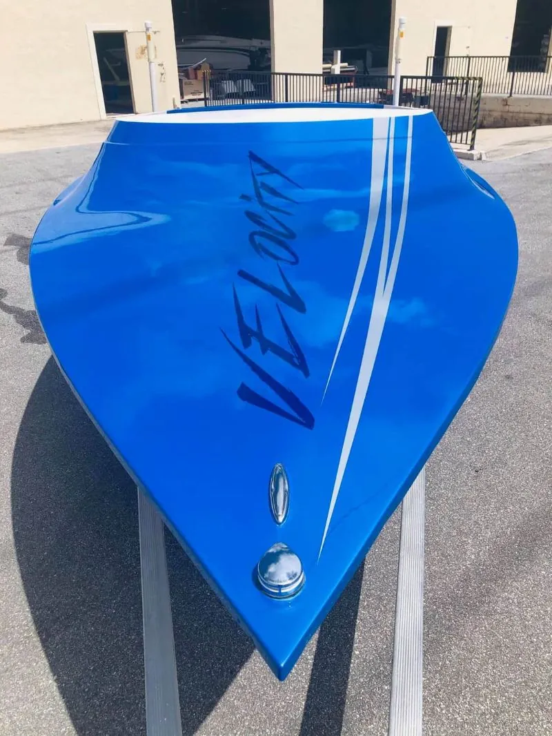 Velocity Powerboats - 230 SC
