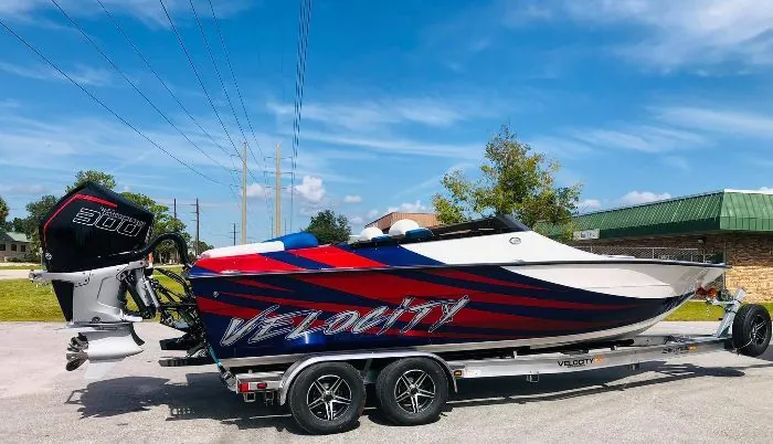 Velocity Powerboats - 260 VR