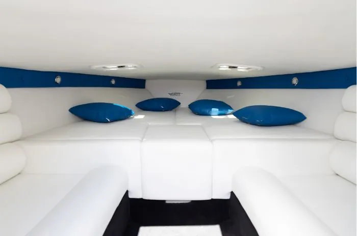 Velocity Powerboats - 260 VR