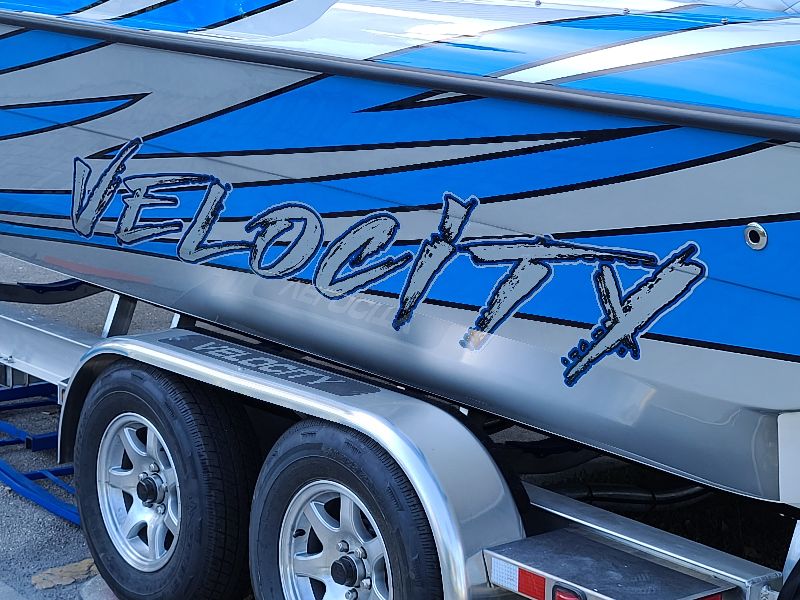 Velocity Powerboats - 290 SC